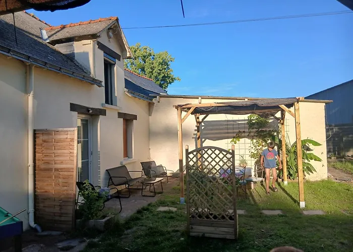 Indépendant T1, Entre Nantes Et Rennes Appartement *