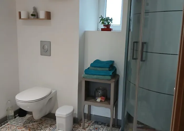 Indépendant T1, Entre Nantes Et Rennes Appartement Conquereuil